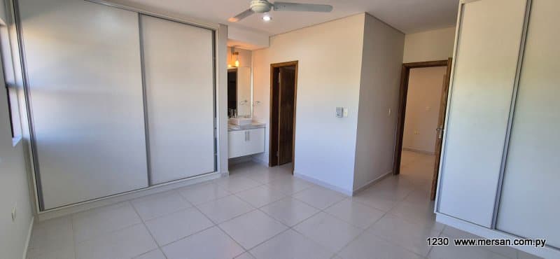 Dúplex 3 Dorm. + 4 Coch. Y Gran Jardin Z/ Stock Britez Borges Luque (Cód. 1230), foto 5