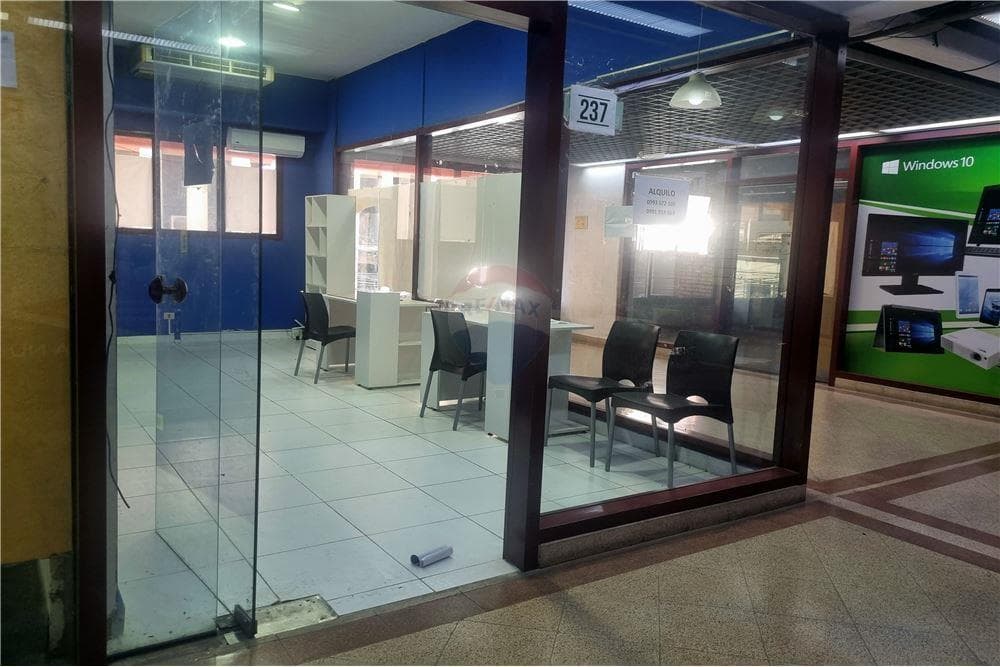 Salon comecial en asuncion, foto 2