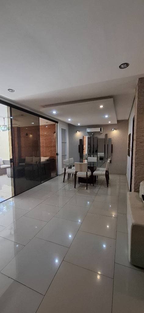 En alquiler duplex semi amoblado en bo Los Laureles, foto 2