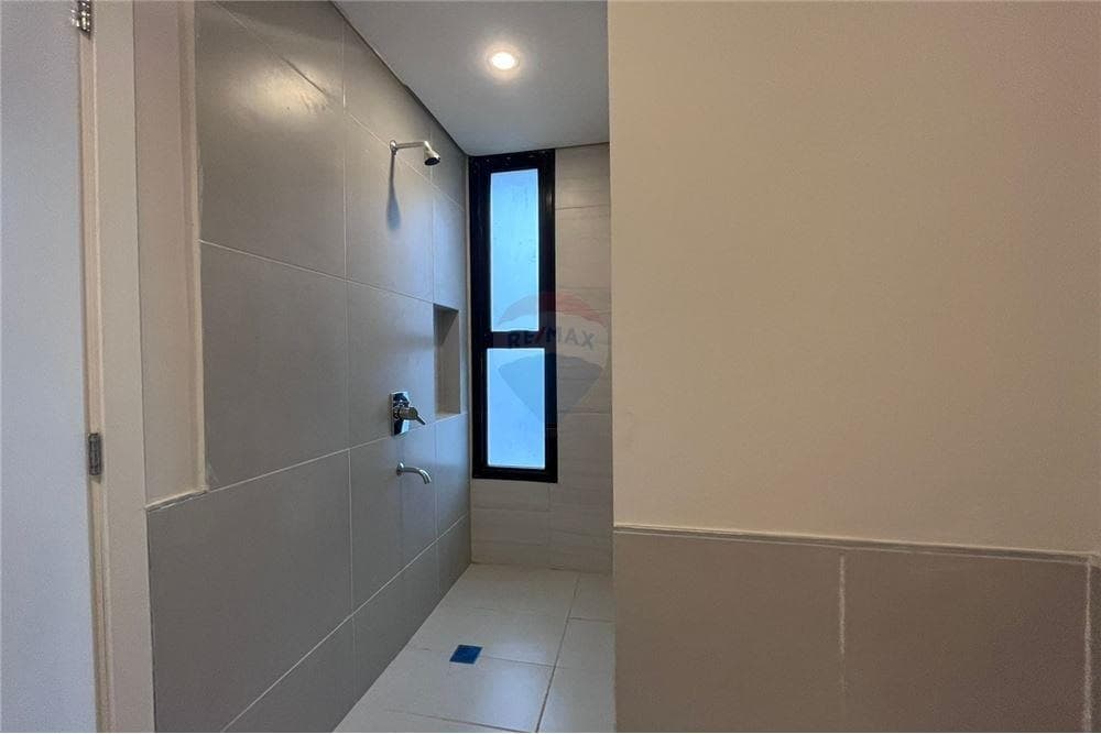 Departamento amoblado en boulevard plaza Pinedo — foto 4