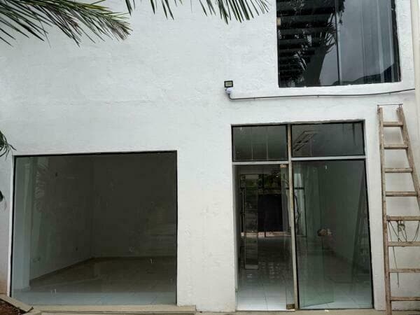 Alquilo importante propiedad para oficinas