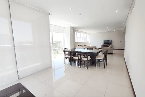 Exclusivo Departamento Amoblado 3 Suites en Alquiler – Villa Morra |2 Cocheras — foto 3