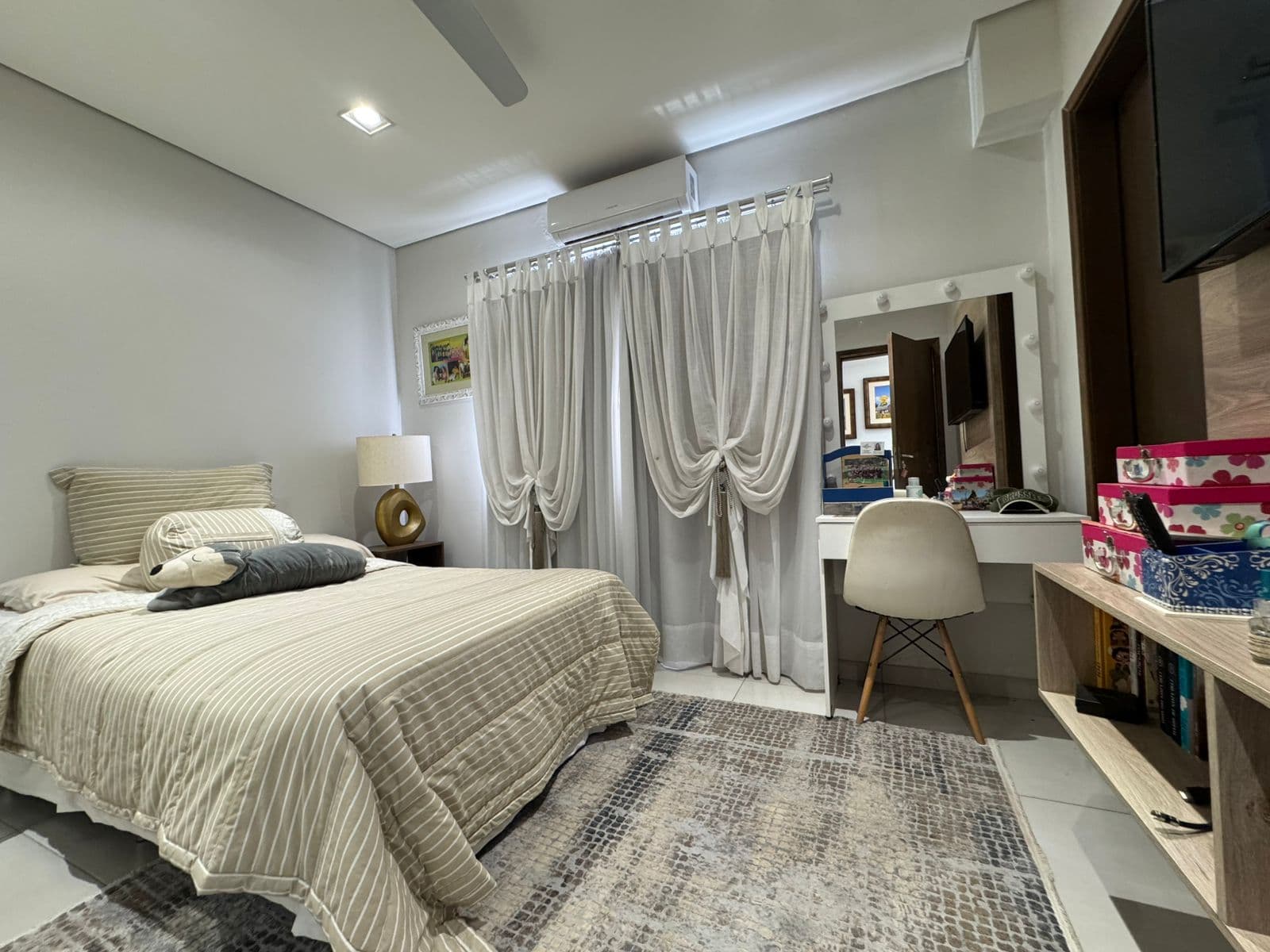 En Venta Residencia Premium con características de Estreno en Villa Elisa, foto 4