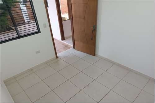 Chalet-Venta-España, La Victoria, Lambaré, Central, foto 3