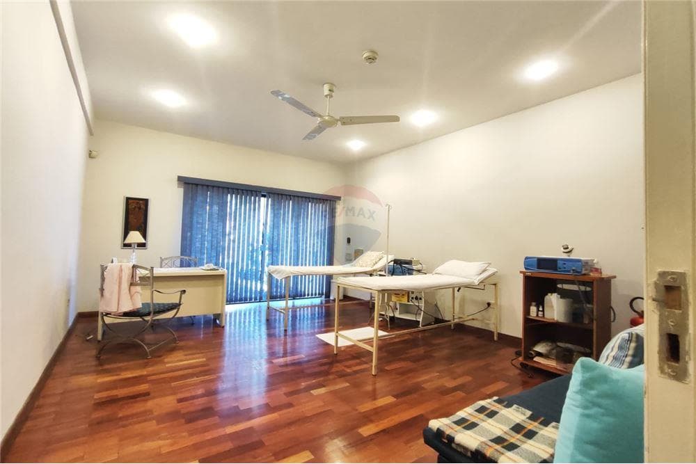 Propiedad para uso comercial y residencial — foto 5