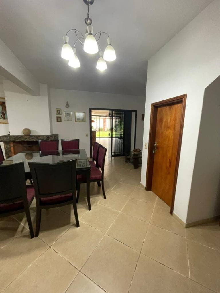 En alquiler hermosa residencia en lambare 3 habitaciones