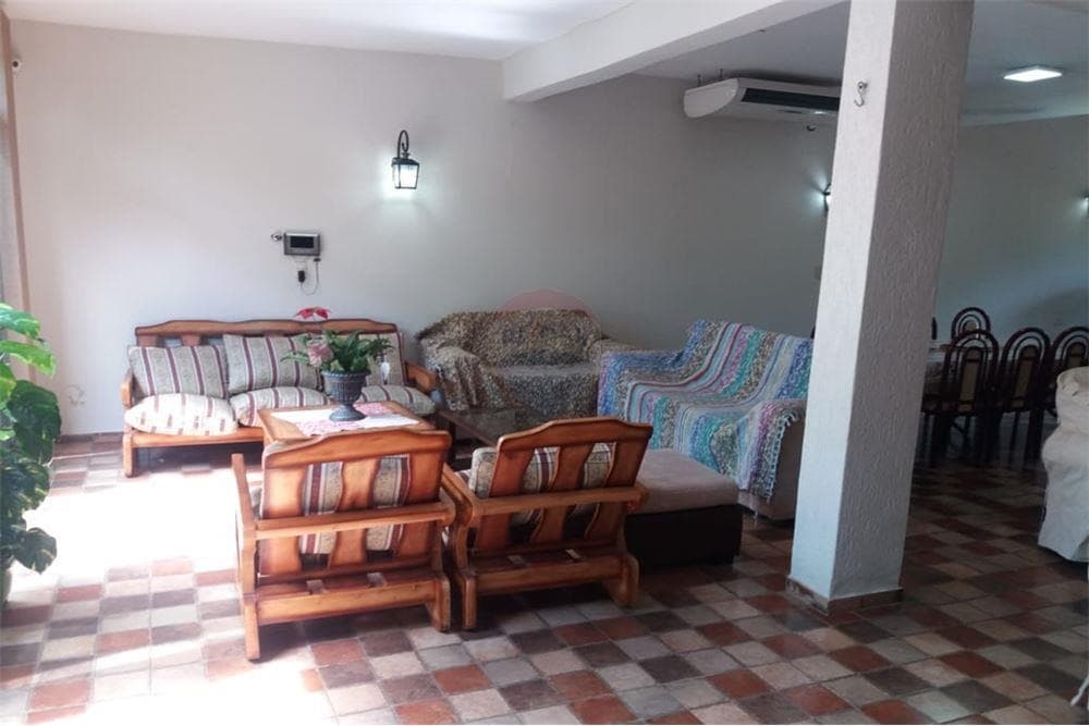 En venta espectacular casa en Ñemby, foto 2
