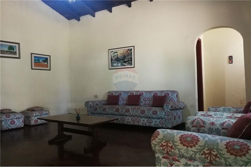 En venta casa en esquina s/ denis roa y bruselas, foto 2
