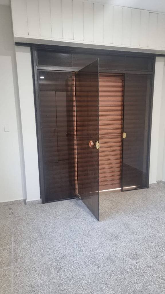 Local Comercial en punto estratégico en Barrio San Jorge Únicos en la zona!!!!, foto 3