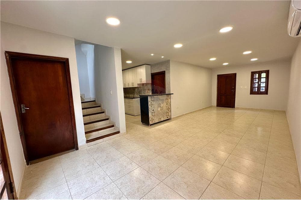 Duplex de 3 dormitorios Las Lomas — foto 3