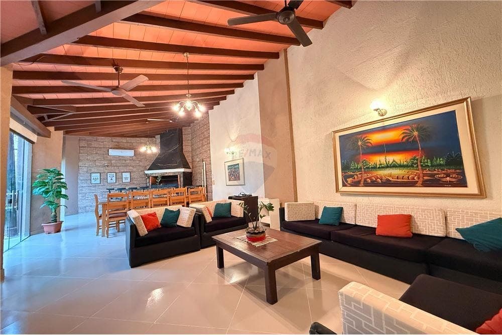 Amplia Residencia en Lambare limite Asuncion, foto 4