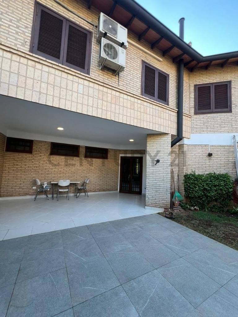 Alquilo duplex, zona molas lopez