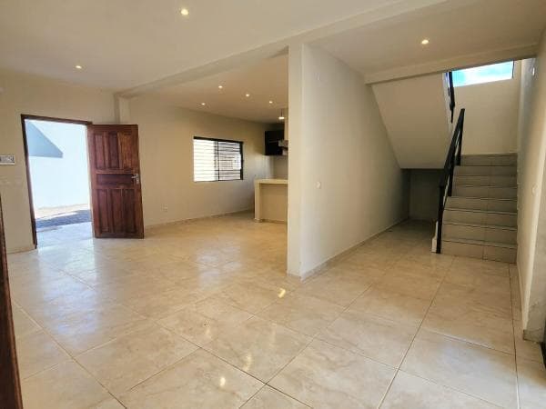 Casa a estrenar en Mariano Roque Alonso barrio santa librada — foto 2