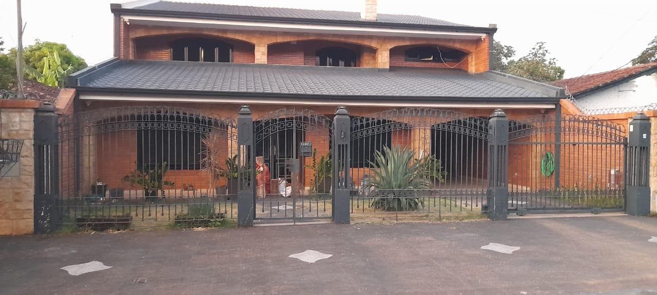 Residencia con piscina en San Lorenzo, foto 3