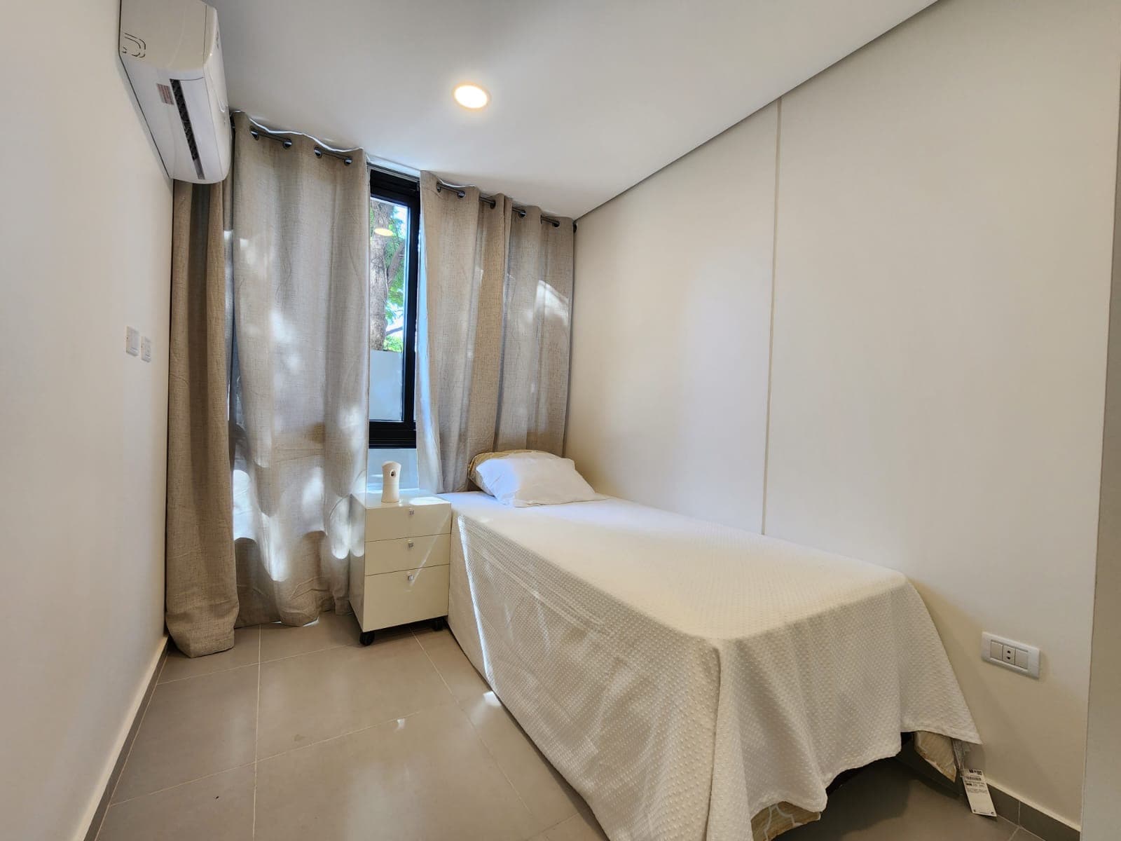 *alquilo departamento amoblado con patio privado , barrio ycua sati, foto 1