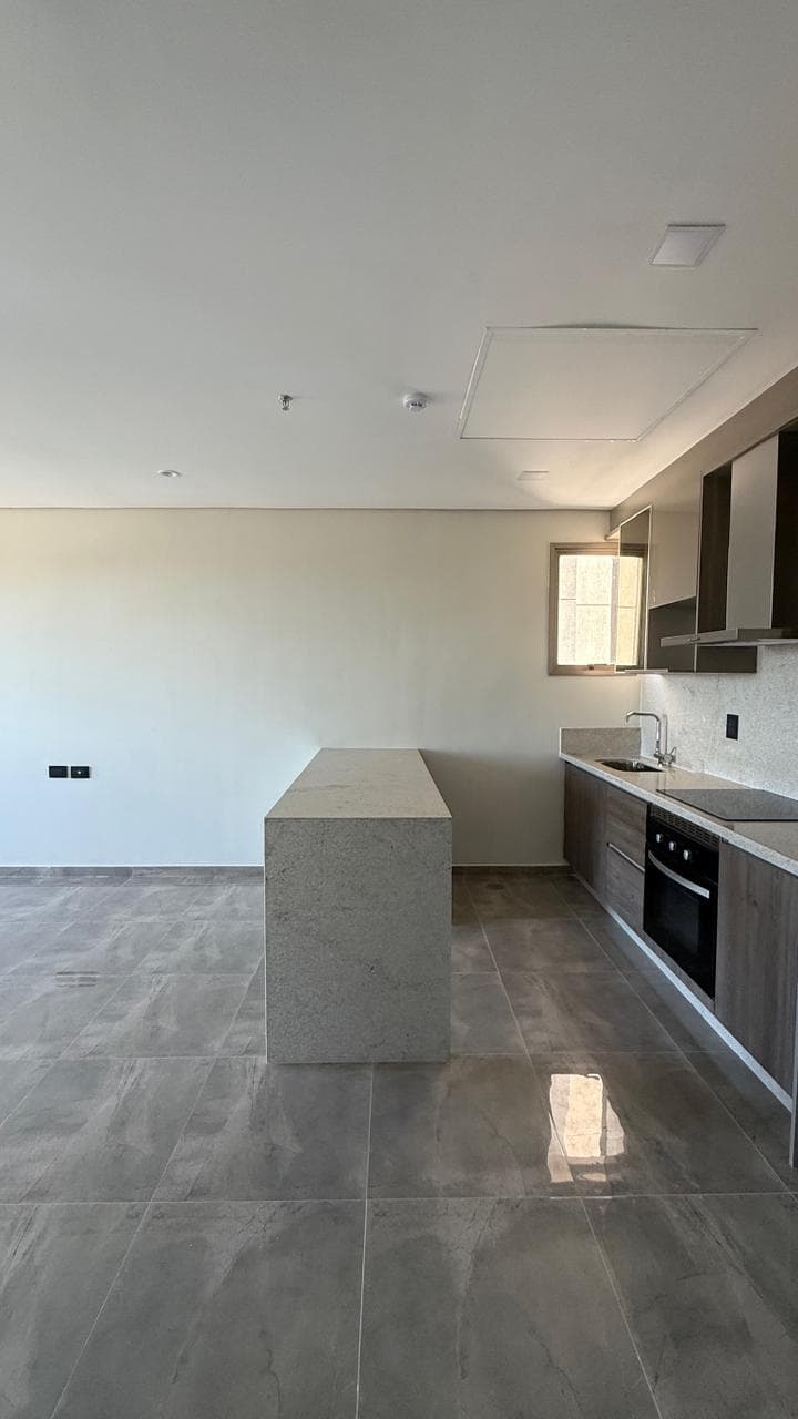 Zona molas lópez, en alquiler, departamento de 1 dorm. Con cochera, foto 4