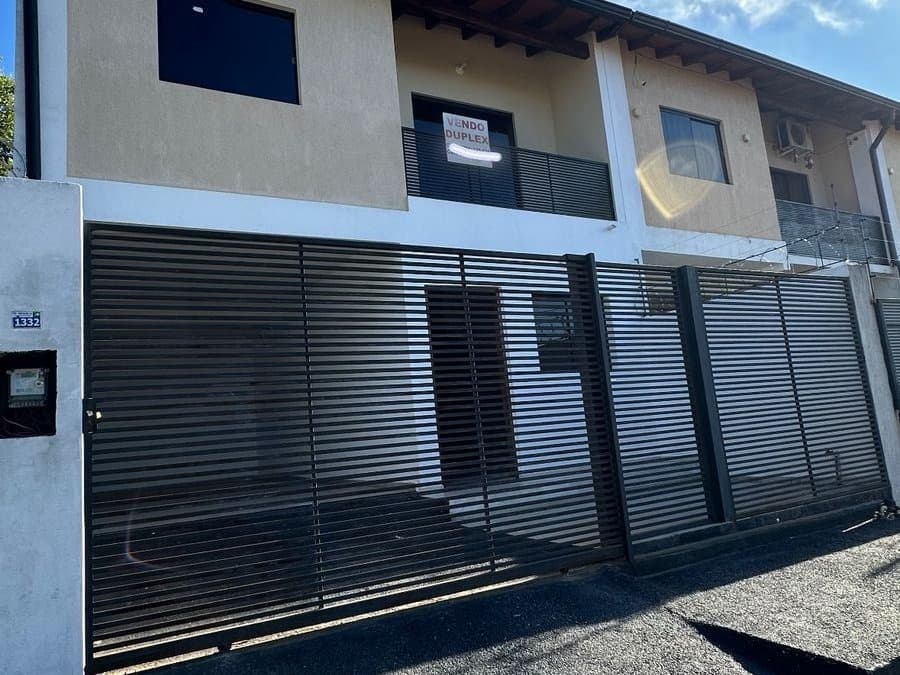 Vendo duplex de 3 dormitorios en mbocayaty Villa Elisa