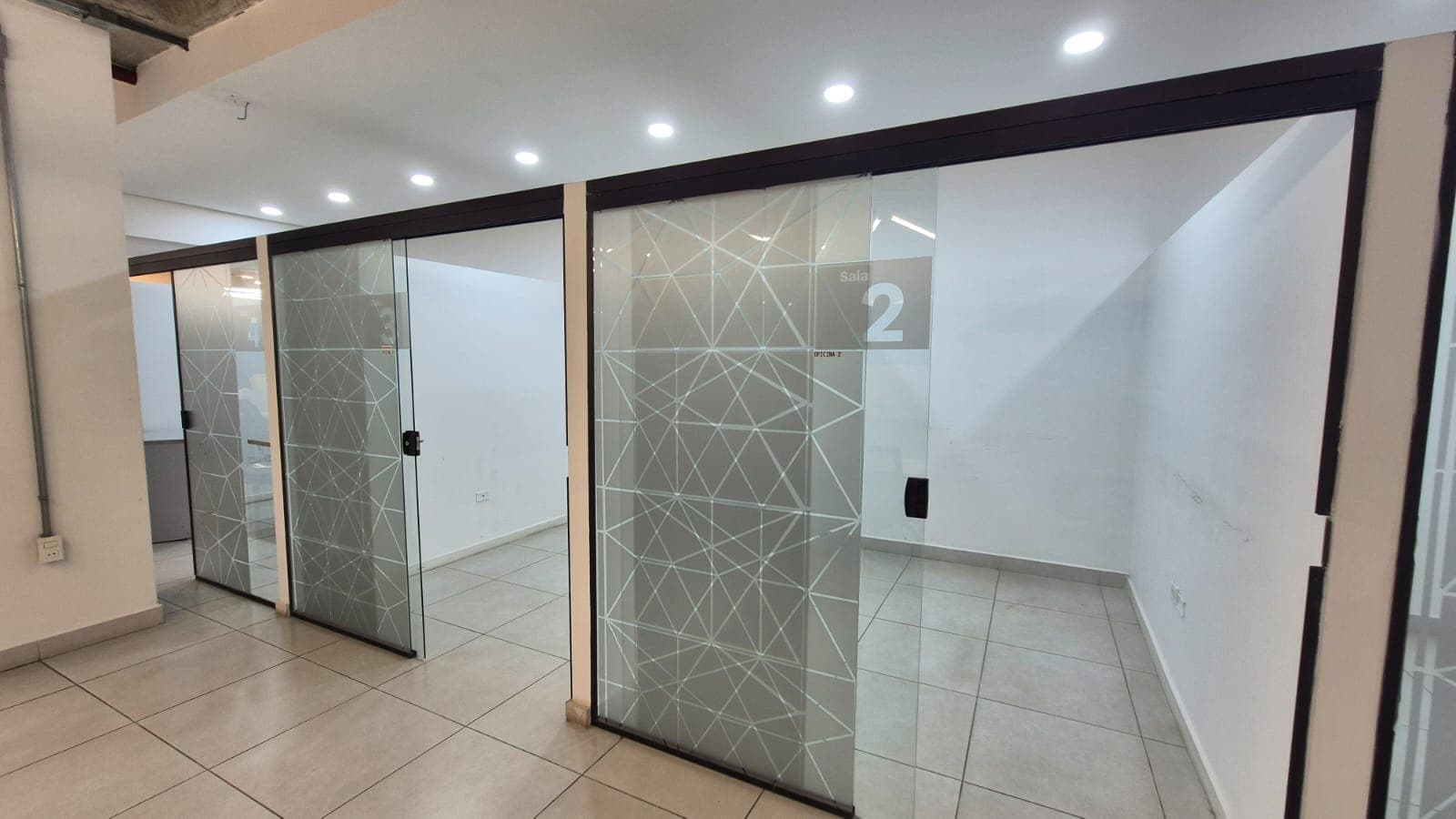 OFICINA DE 194 mt2 En Villa Morra - 3.300 USD, foto 5