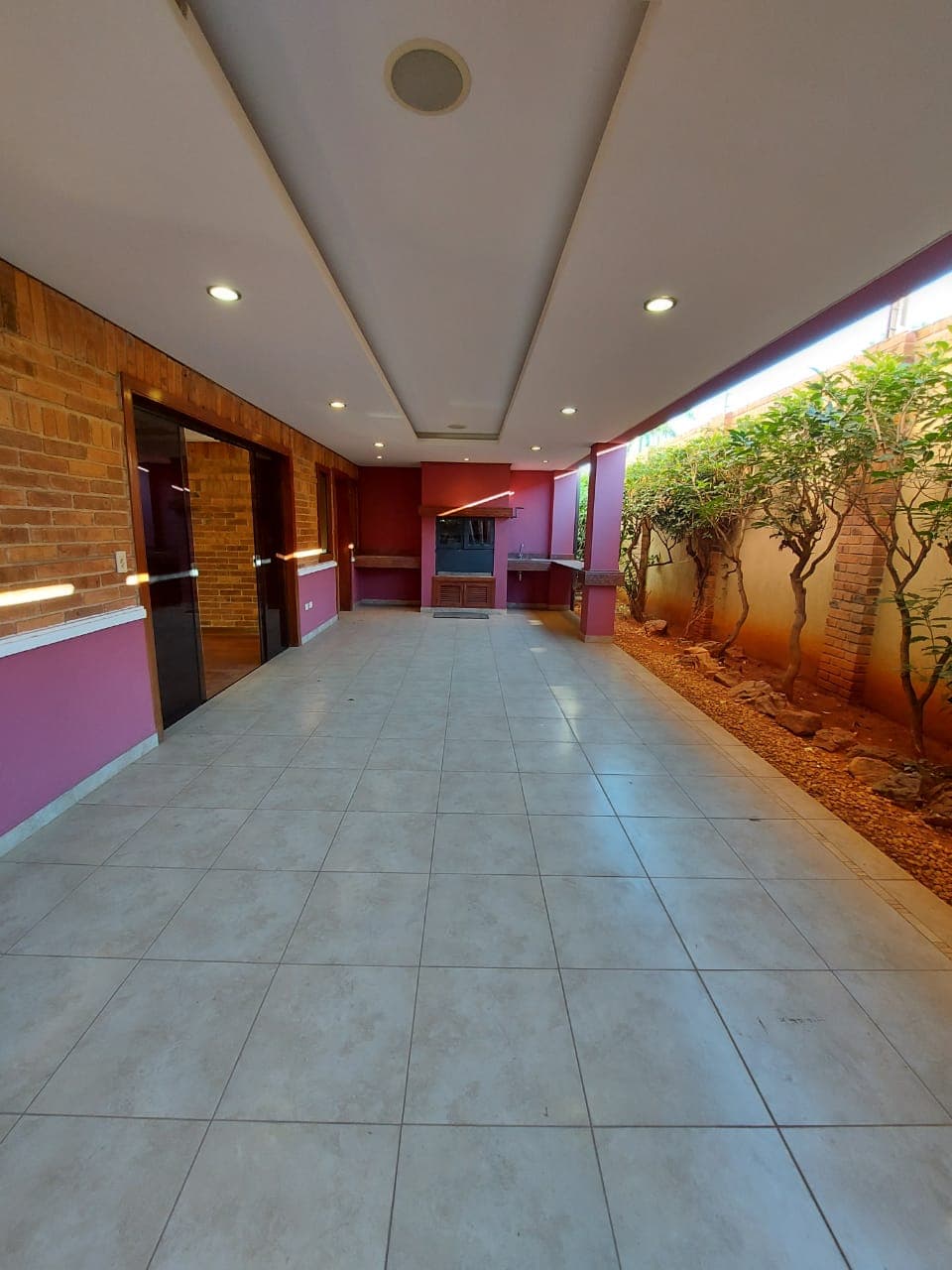 Amplia Residencia en Condominio en Mcal. Estigarribia — foto 5
