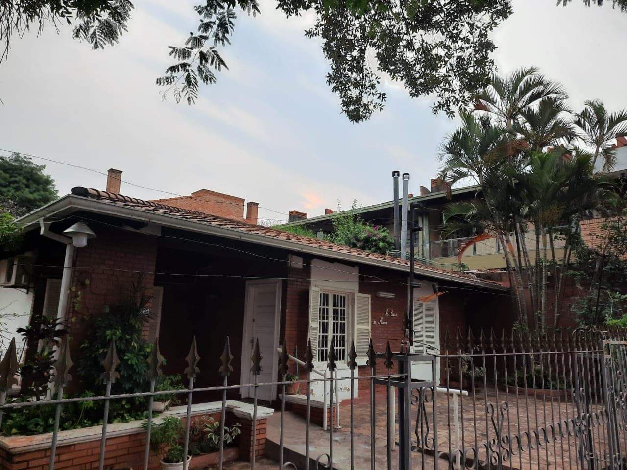 Importante propiedad en el barrio mburucuya — foto 3