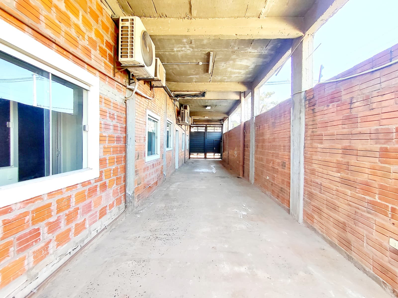 ????en alquiler edificio con 20 oficinas a una cuadra de artigas, foto 5