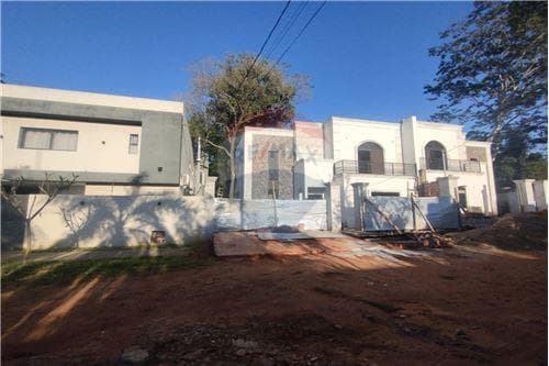 Duplex a estrenar en venta en el Barrio Hipódromo
