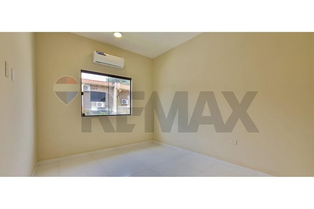 Dúplex A Estrenar En Lambaré, Límite Con Asunción, foto 4