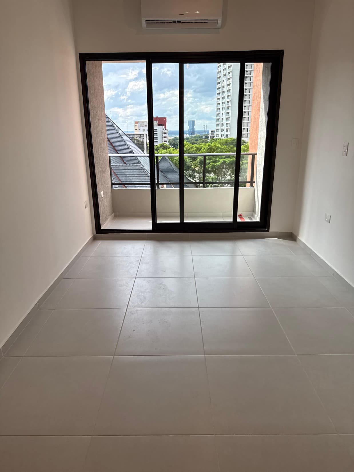 Dpto a estrenar de 2 habitaciones en las merecedes — foto 2