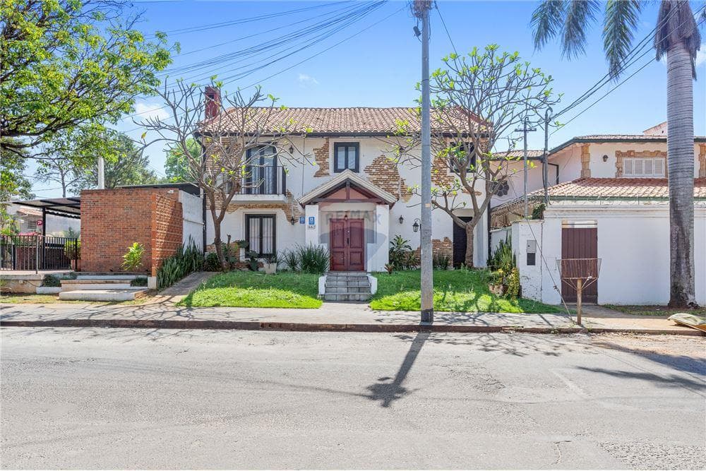 Vendo Casa En Mburucuyá, Asunción, Paraguay