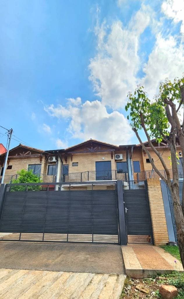 Duplex en Luque - zona rakiura, foto 1