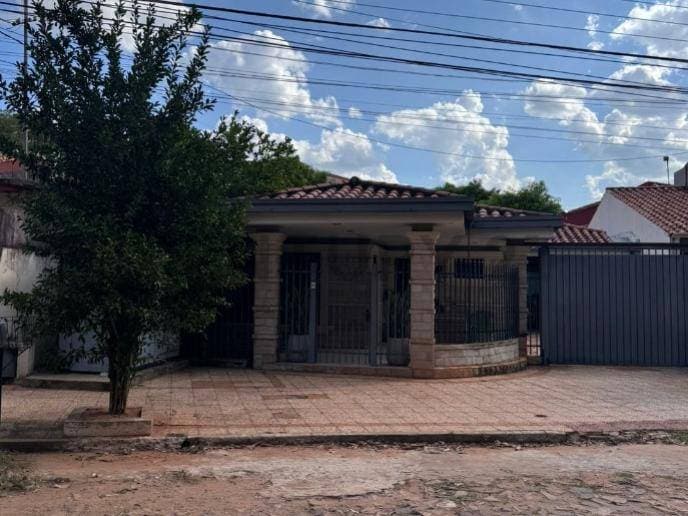 de Casa en Lambaré, Central, foto 2