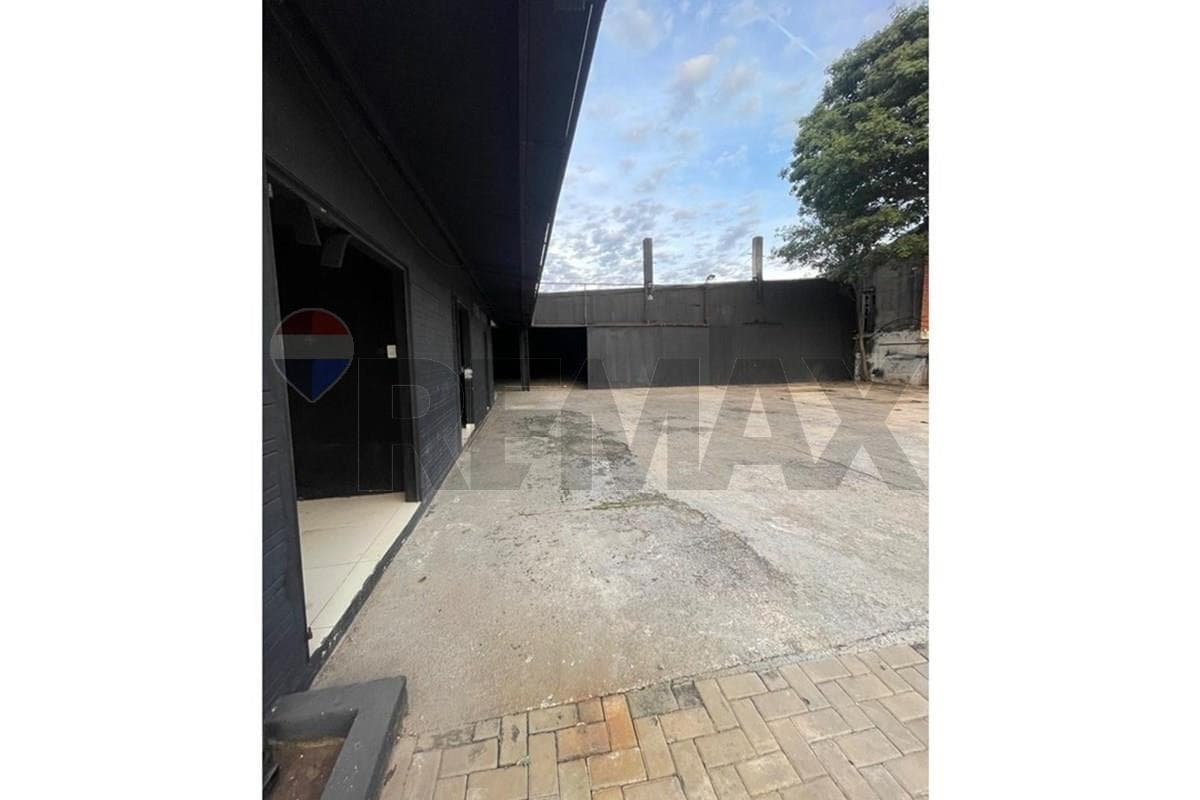 Local Comercial - Alquiler - Los Laureles, Asunción, Paraguay