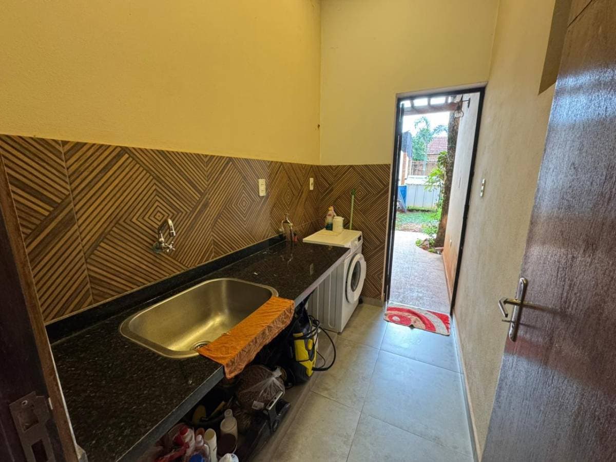 EN VENTA moderna casa en Capiata Ruta 1, foto 5