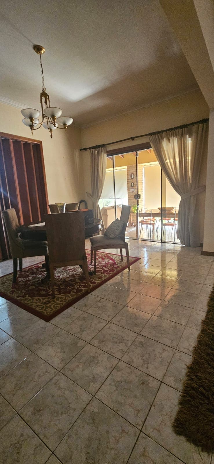 Amplia residencia en venta - b° Jara, foto 3