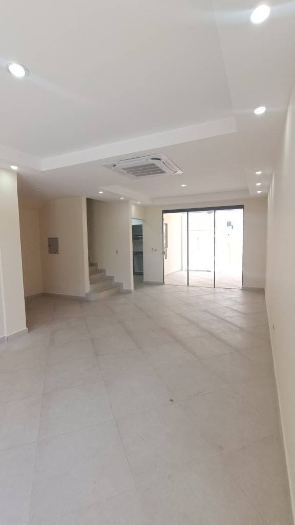 Duplex en Fernando de la Mora zona sur — foto 2