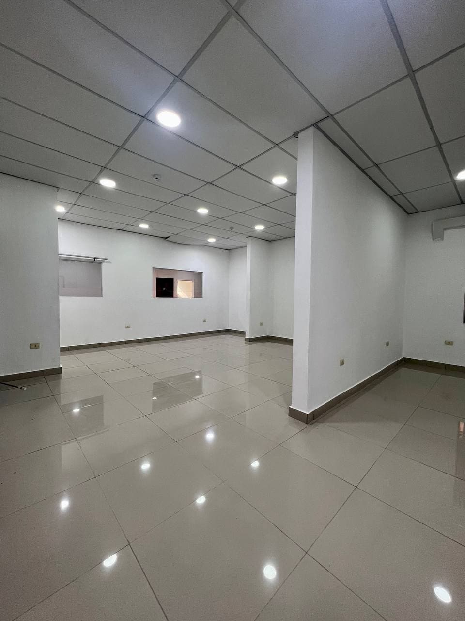 Edificio corporativo totalmente renovado zona centro de asuncion estacion del ferrocarril — foto 2