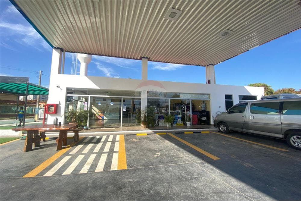 Tienda en estación de servicios, foto 2