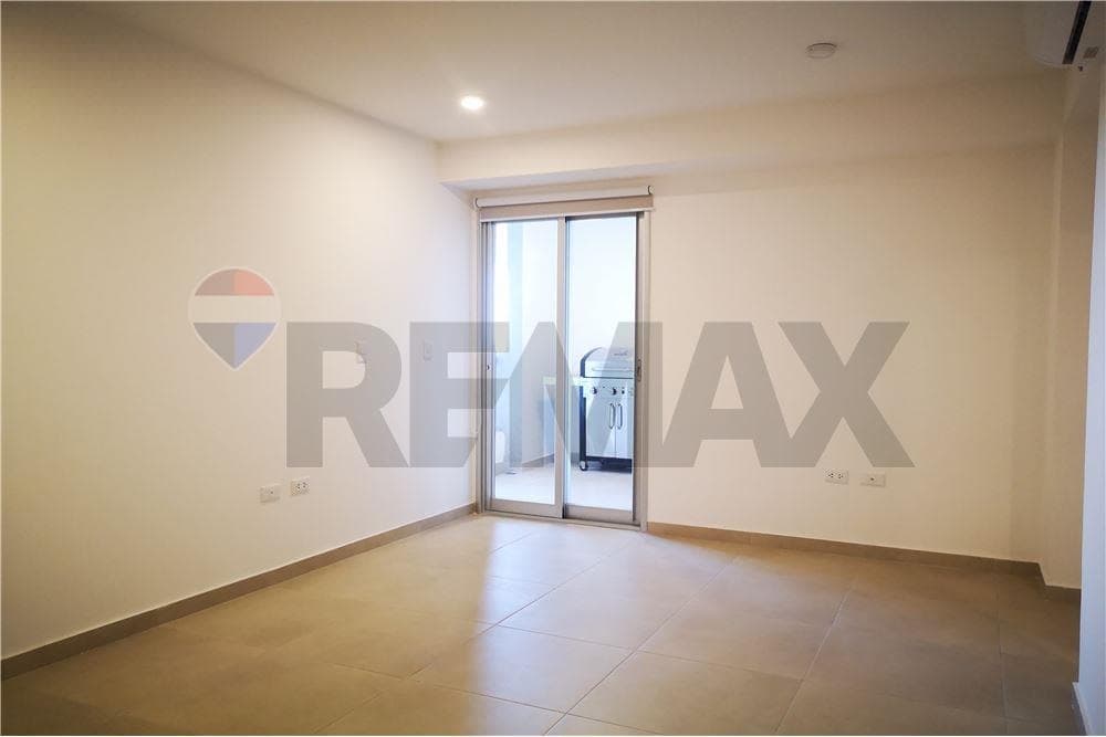 Excelente oportunidad de cómodo departamento — foto 2