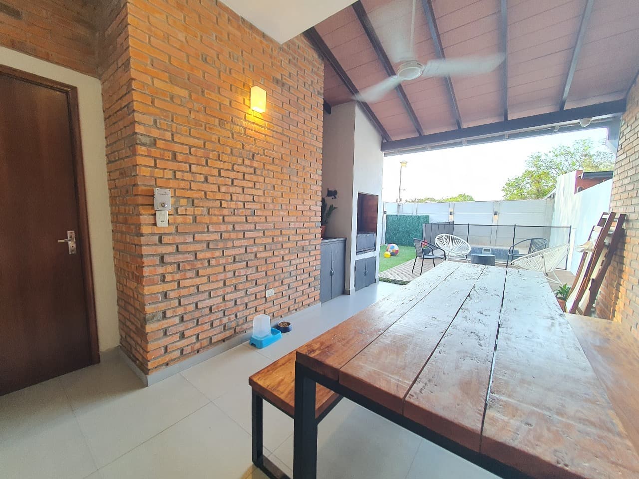 duplex amoblado con piscina en Luque Loma Merlo — foto 3