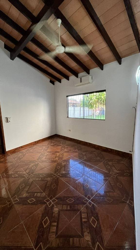 En venta casa en Luque - Laurelty, foto 5