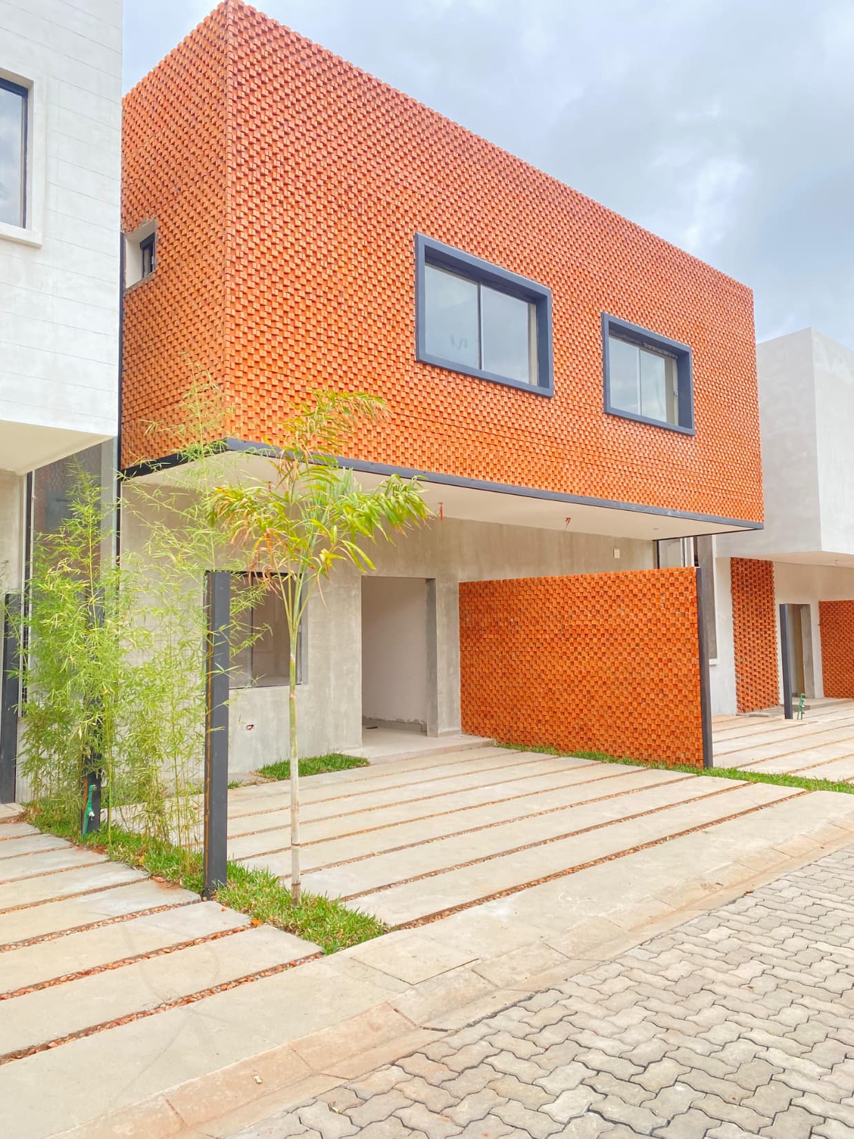 Hogares de diseños arquitectónicos únicos | barrio cerrado altea - laguna grande, foto 4