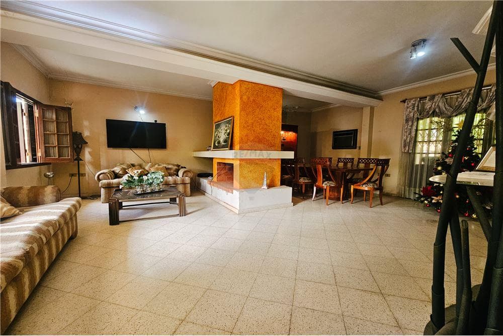 Casa en esquina con gran potencial comercial, foto 4