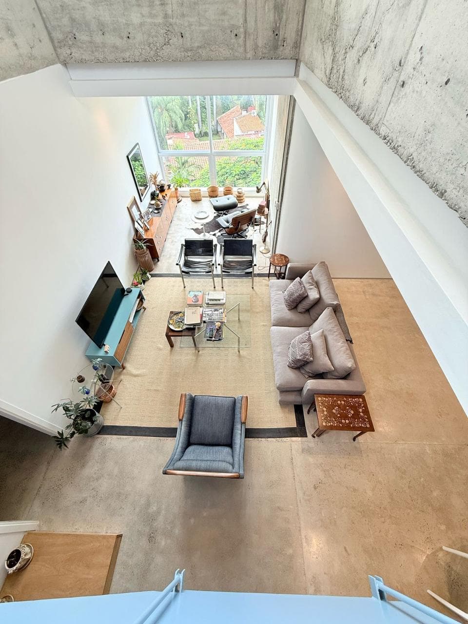 Vendo imponente penthouse de diseño en pleno Villa Morra