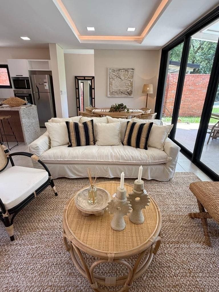 A la venta - residencia de alto potencial en San Bernardino