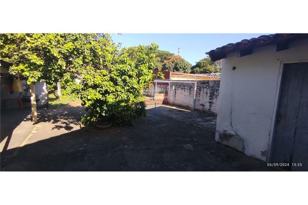 Terreno - Venta - Paraguay Asunción Pettirossi, foto 3