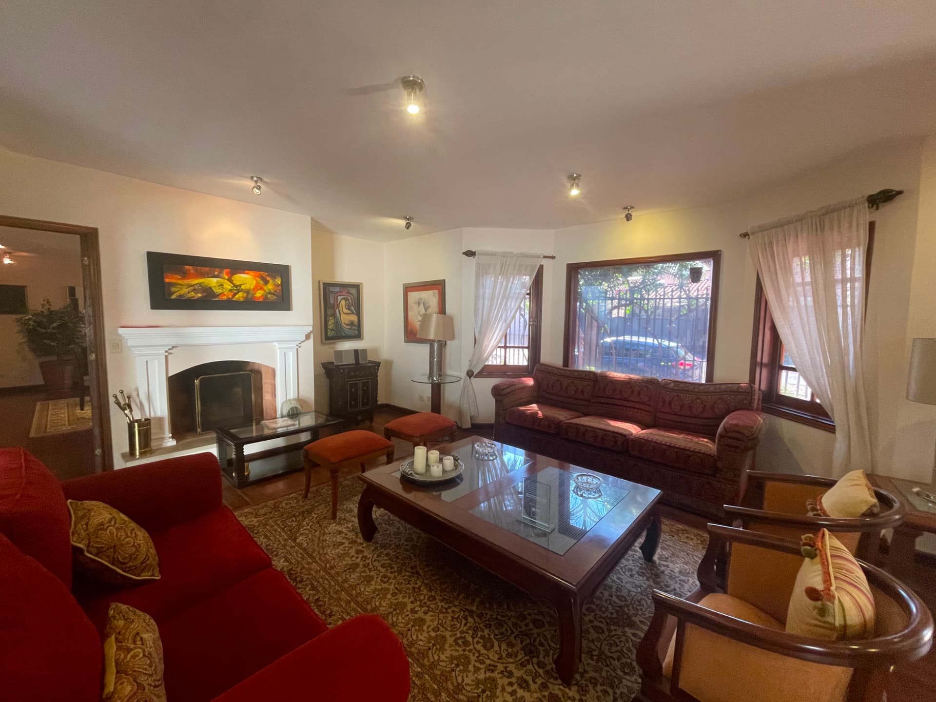 Vendo hermosa y solida residencia