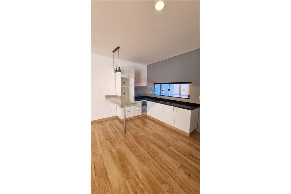 Duplex a estrenar en Luque ycua karanday, foto 4