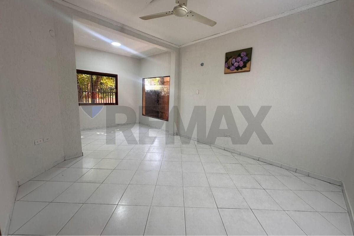 Casa en alquiler - lambare, foto 3