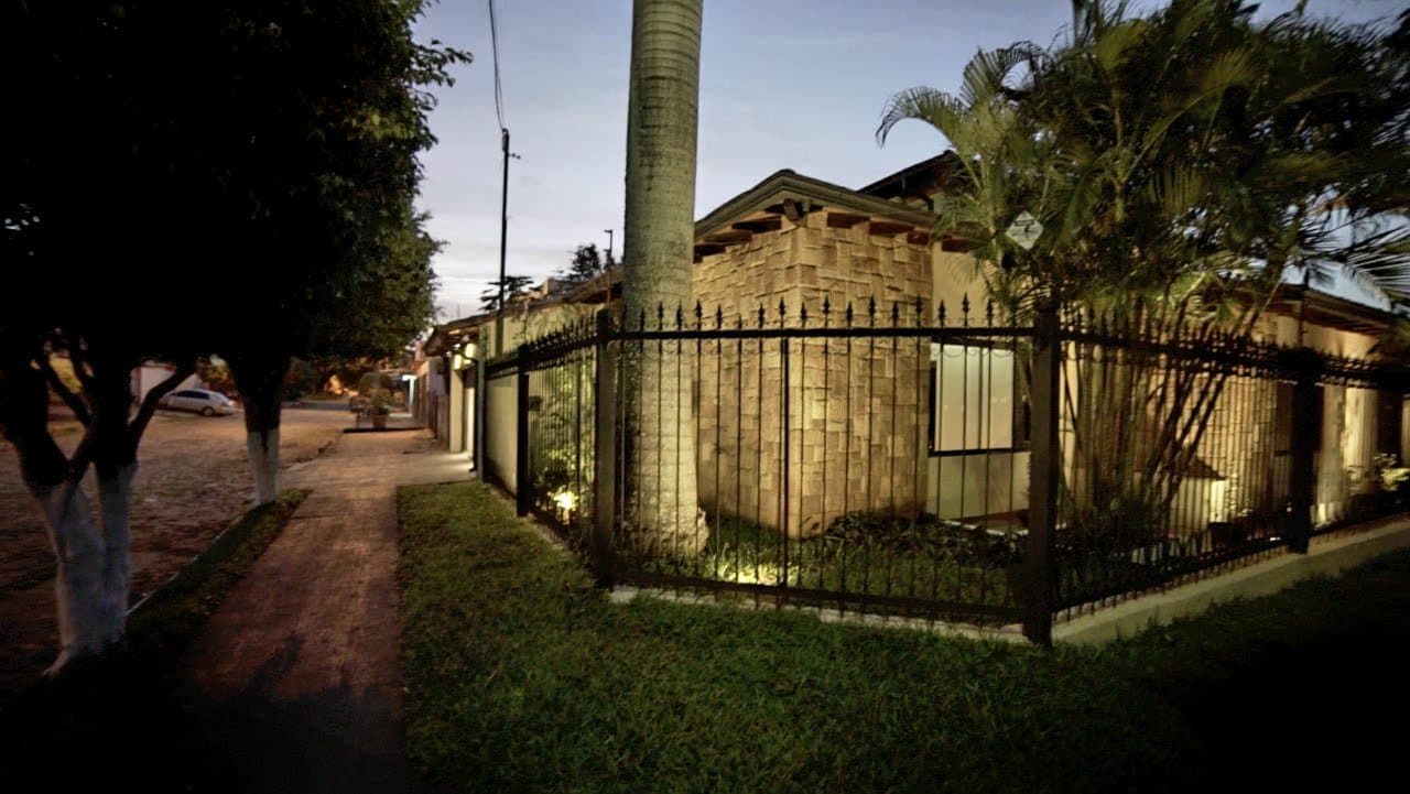 Hermosa Casa Premiun Zona Top Laguna Grande — foto 5