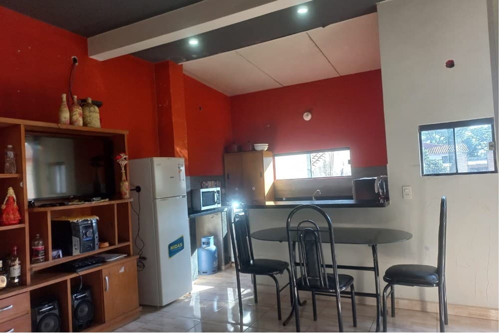 Amplia casa en Ñemby — foto 4